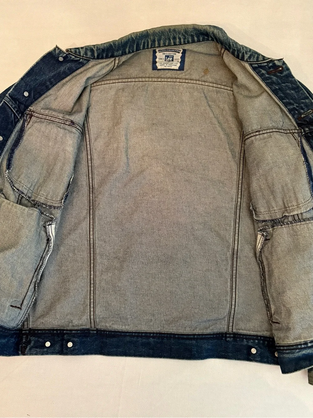 Vintage Lee Men's Distressed Vintage Blue Denim Jacket